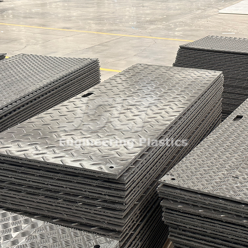 12.7mm Heavy Equipment HDPE Temporary Road Mat 4x8 HDPE Plastic Ground Protection Mats